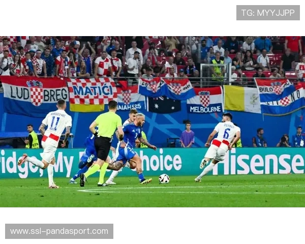 终场哨响,克罗地亚老将莫德里奇跪地掩面,尤文生涯或告终